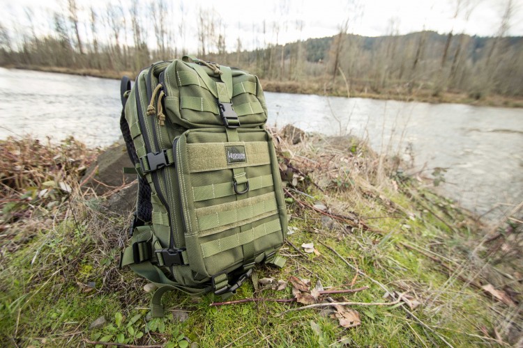 Maxpedition falcon iii best sale